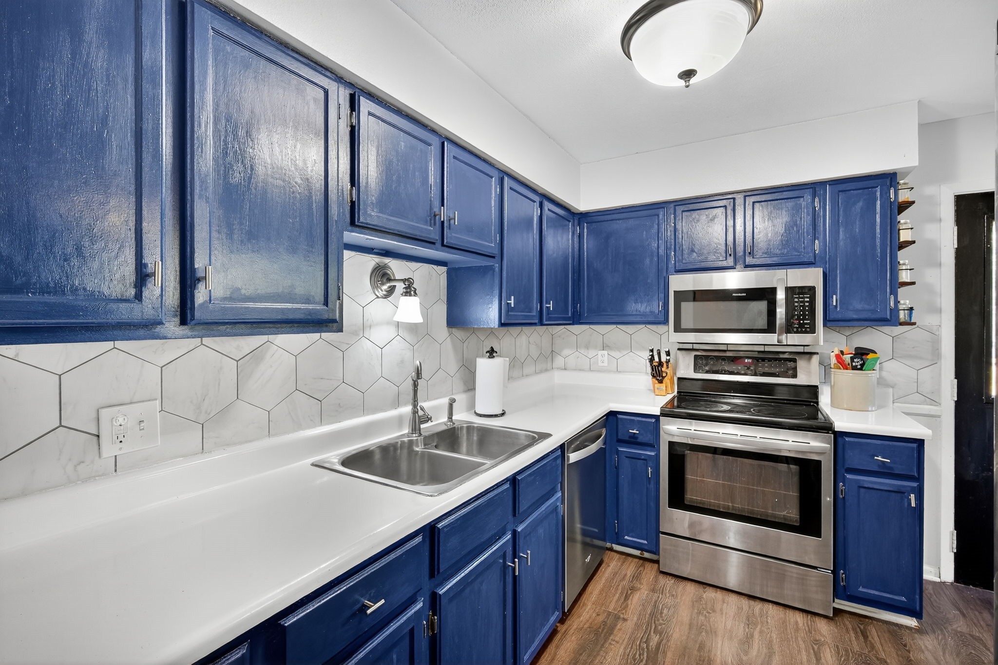 825 Casady Drive