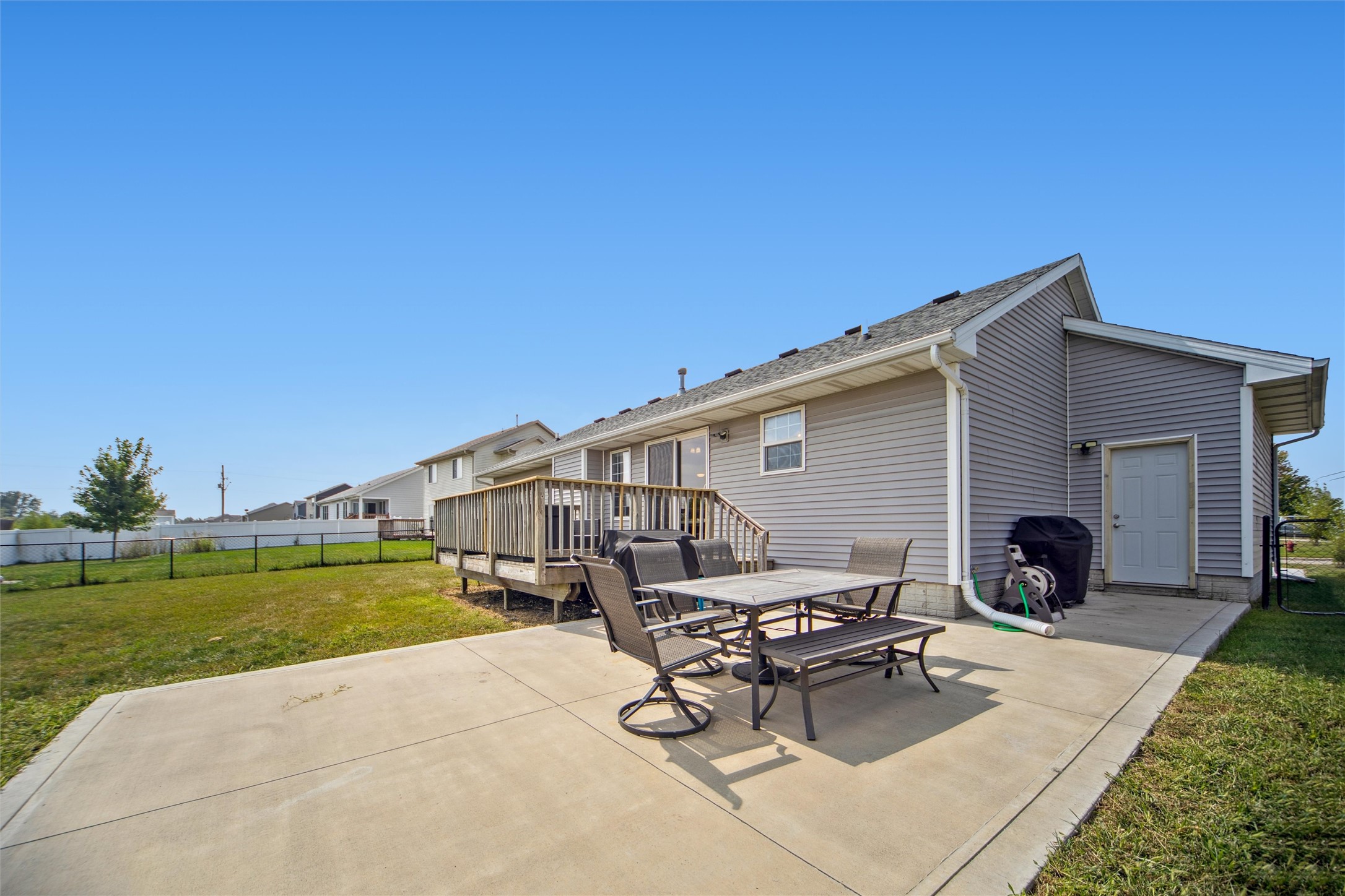 205 Mallard Pointe Drive NW