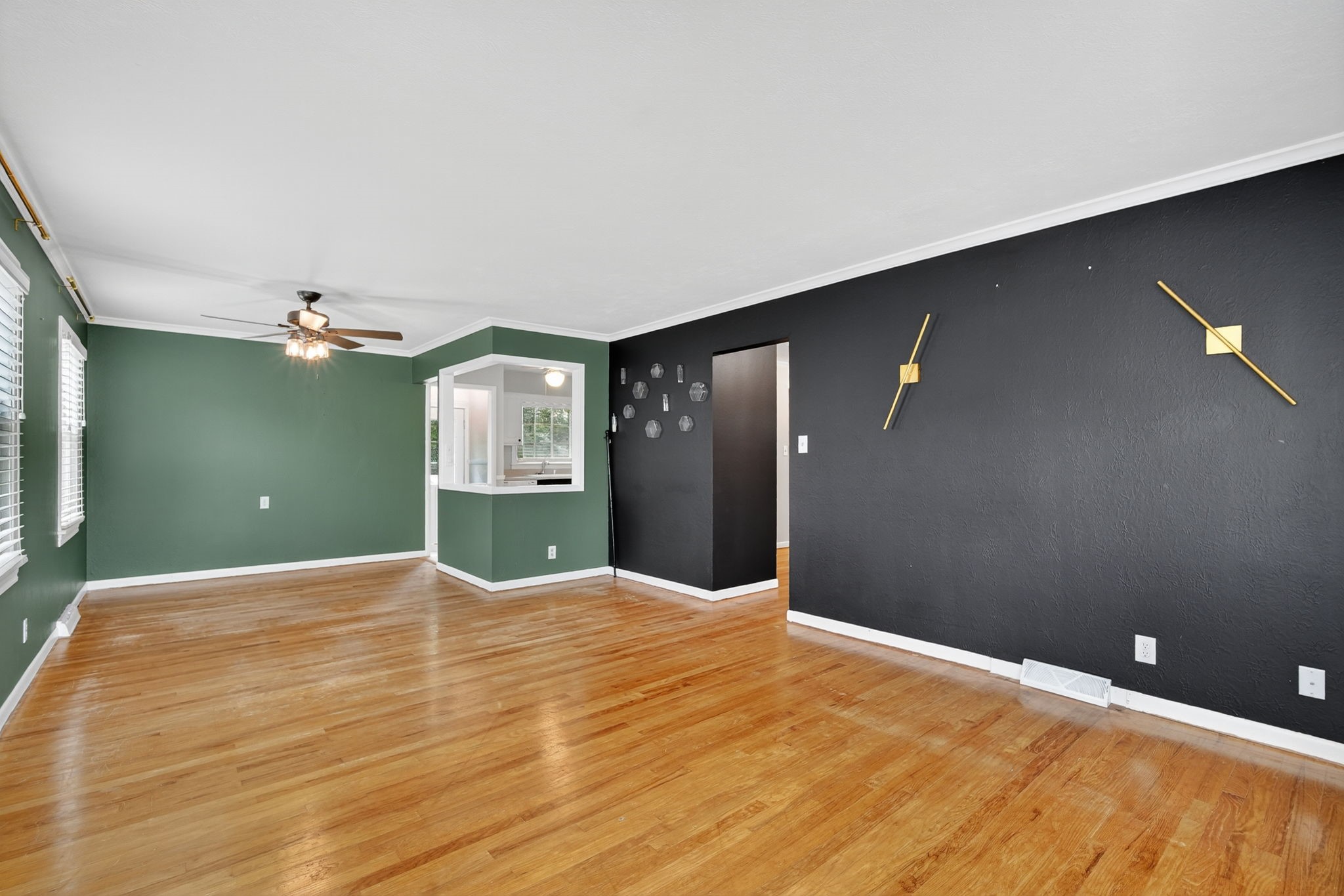 2908 Meadow Lane