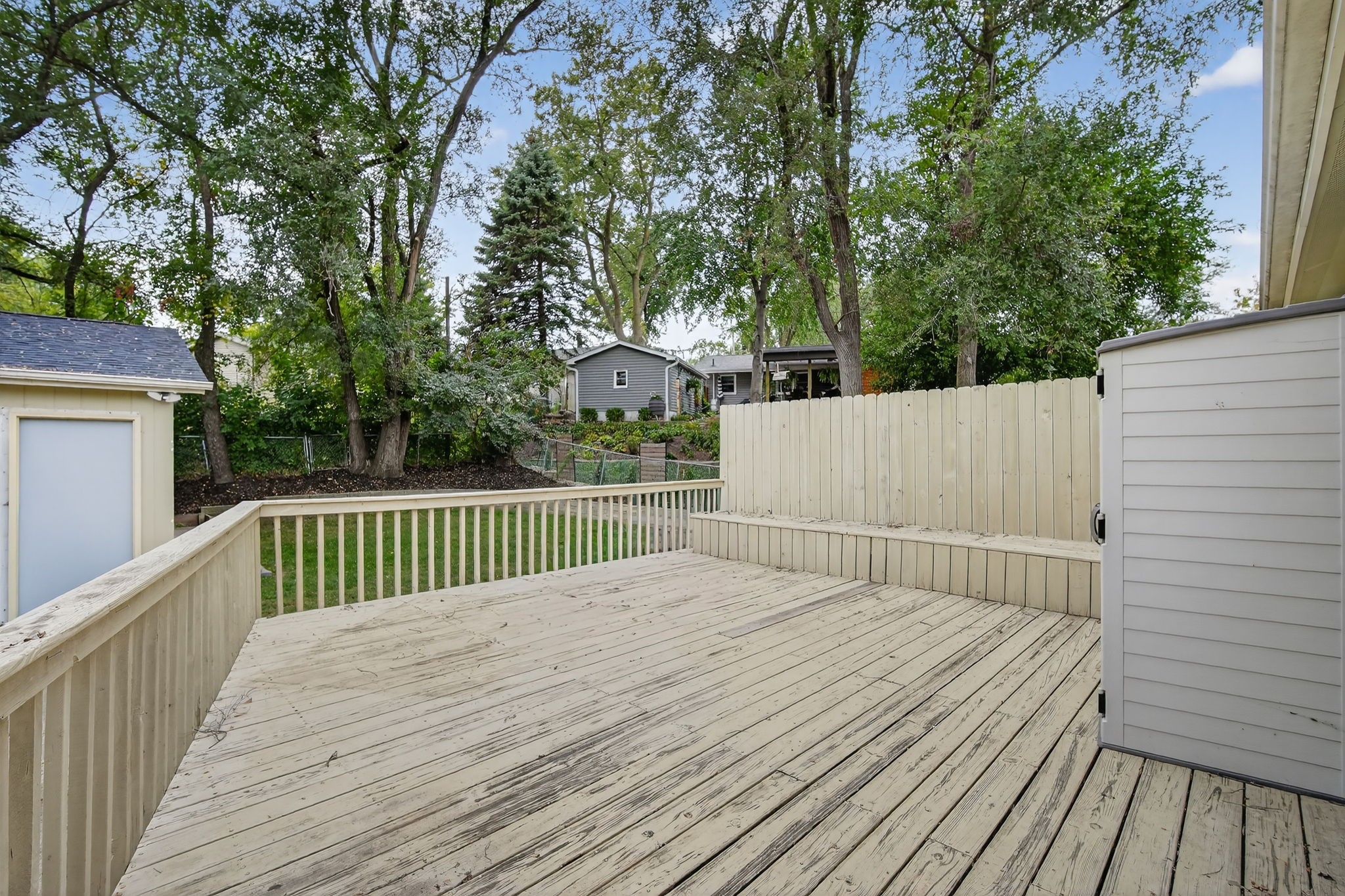 2908 Meadow Lane