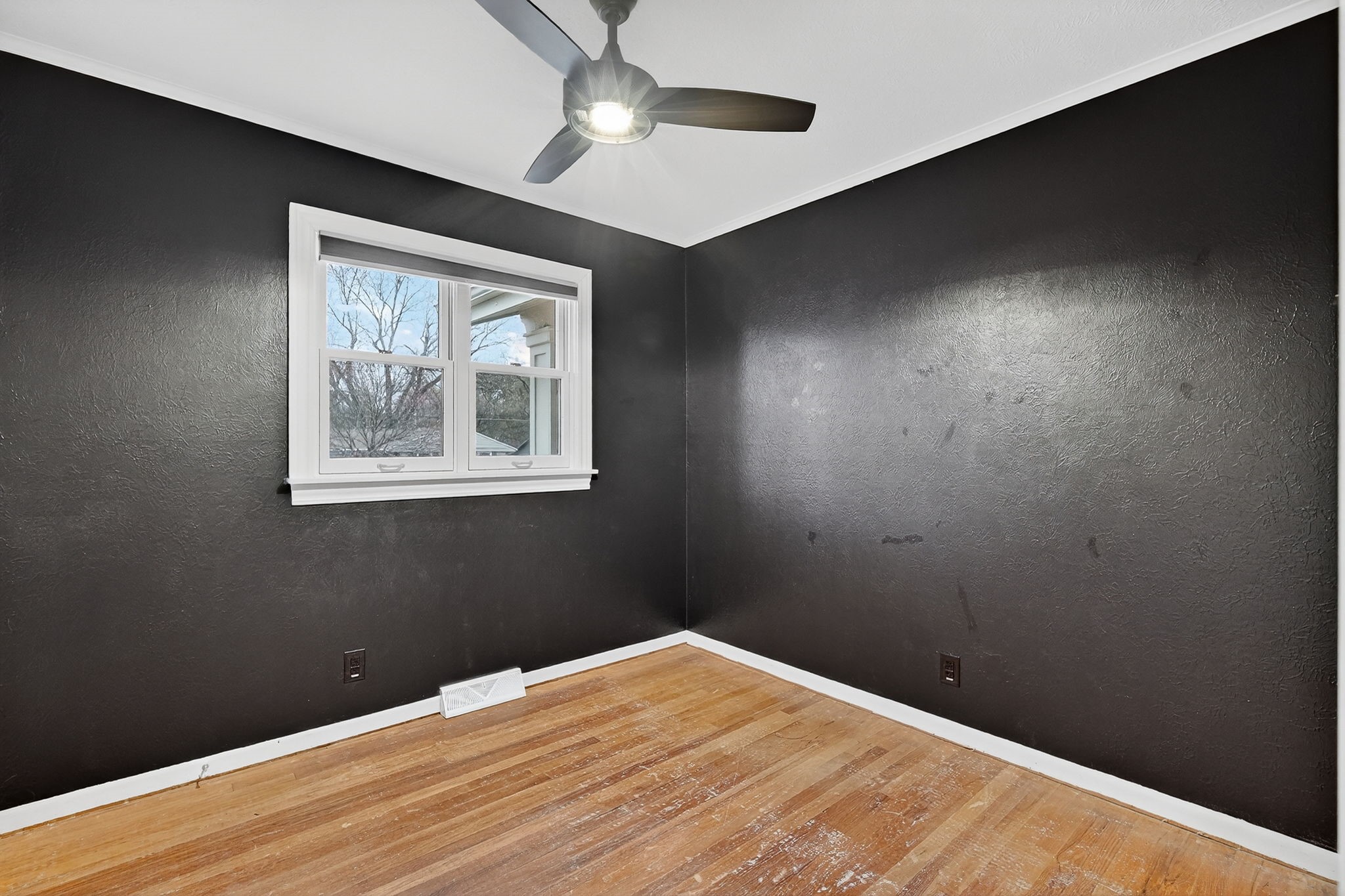2908 Meadow Lane