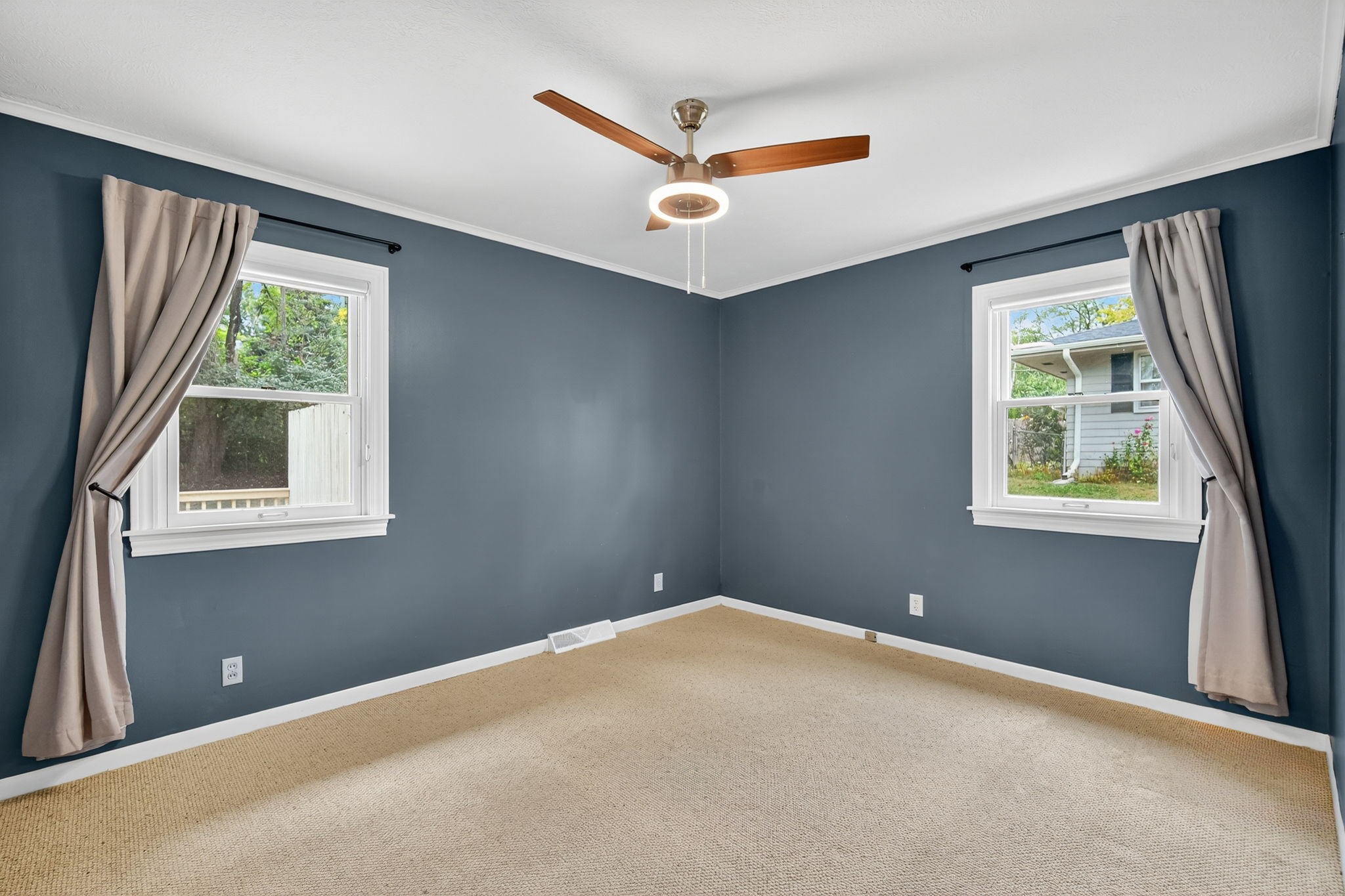 2908 Meadow Lane