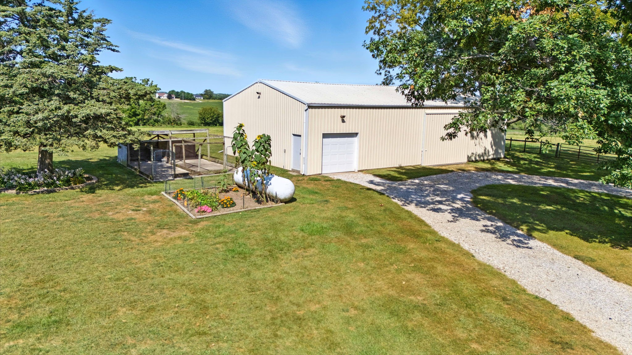 6121 SE 104th Street