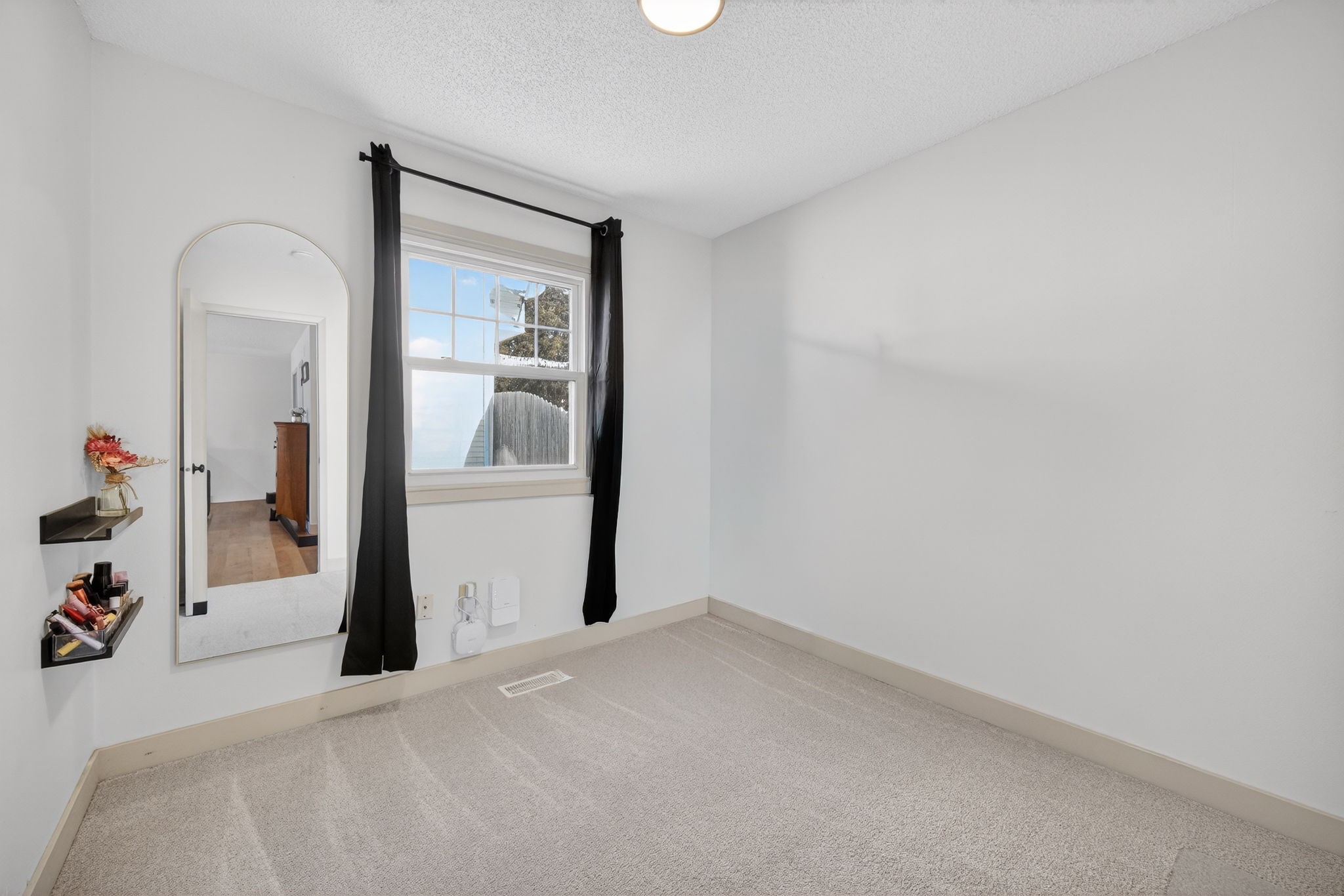 1352 Hunter Drive