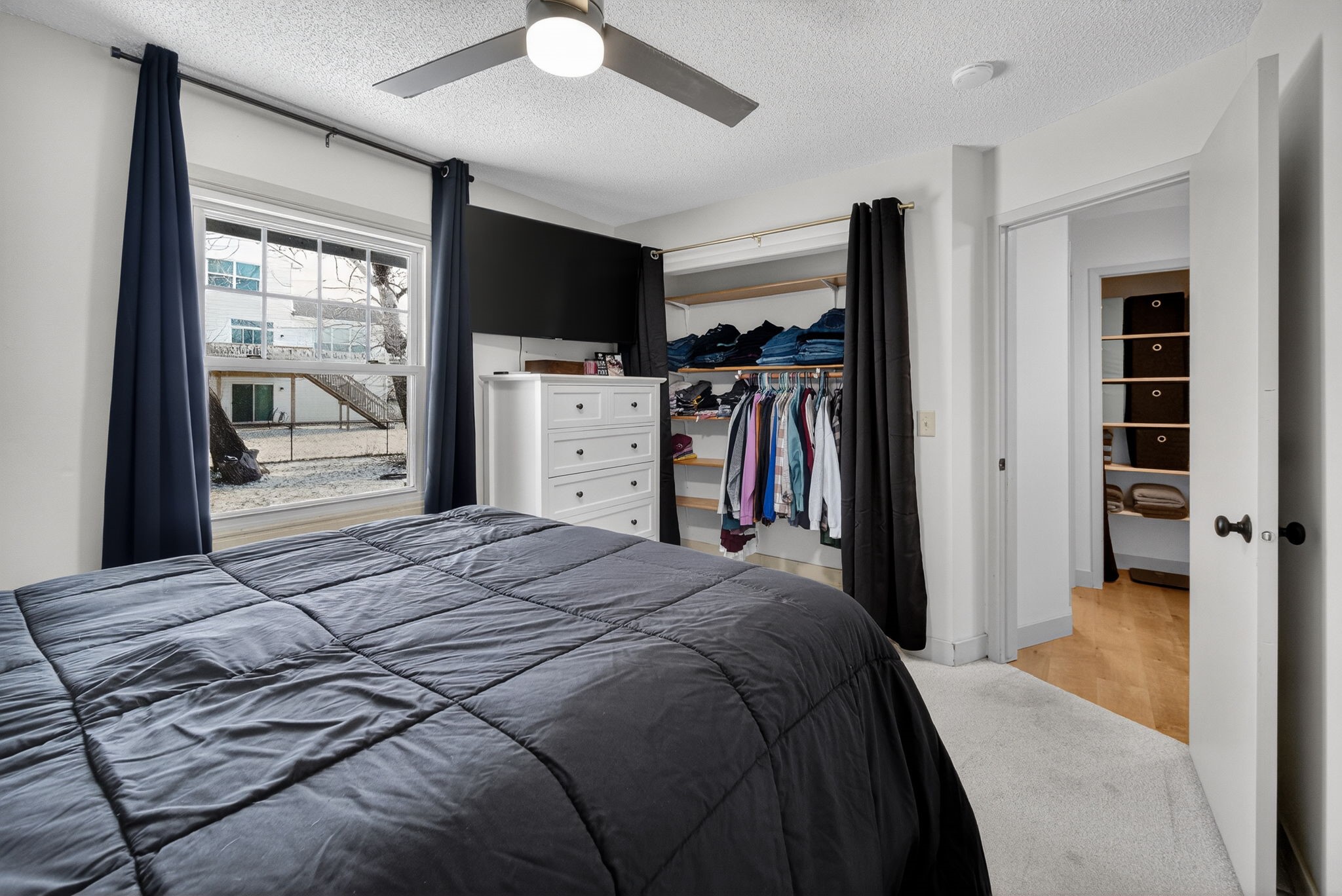 1352 Hunter Drive