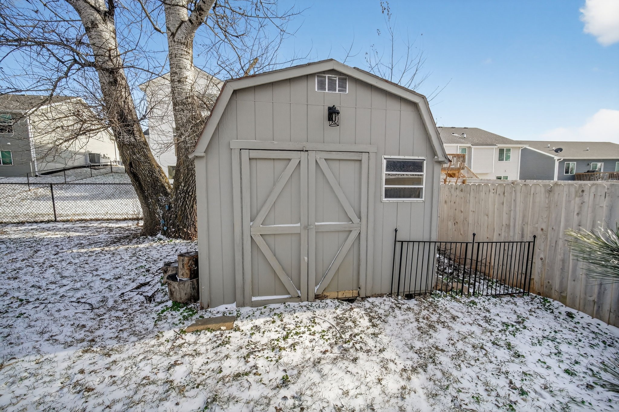1352 Hunter Drive