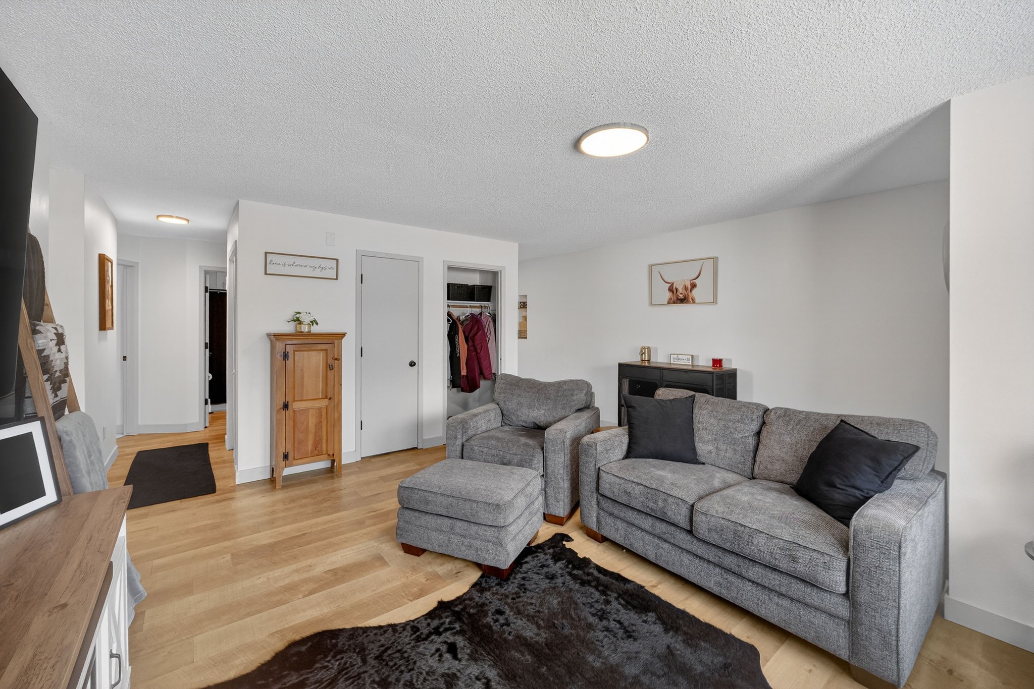 1352 Hunter Drive