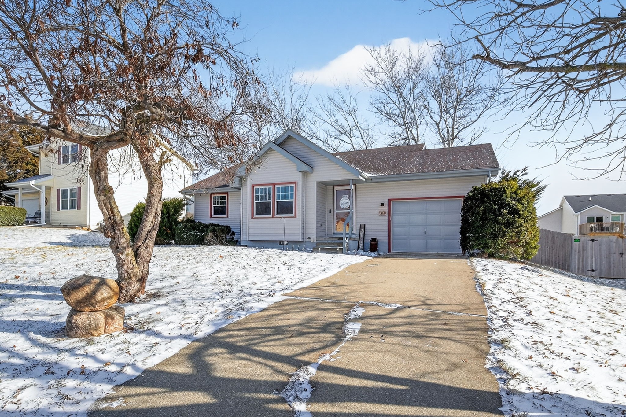 1352 Hunter Drive