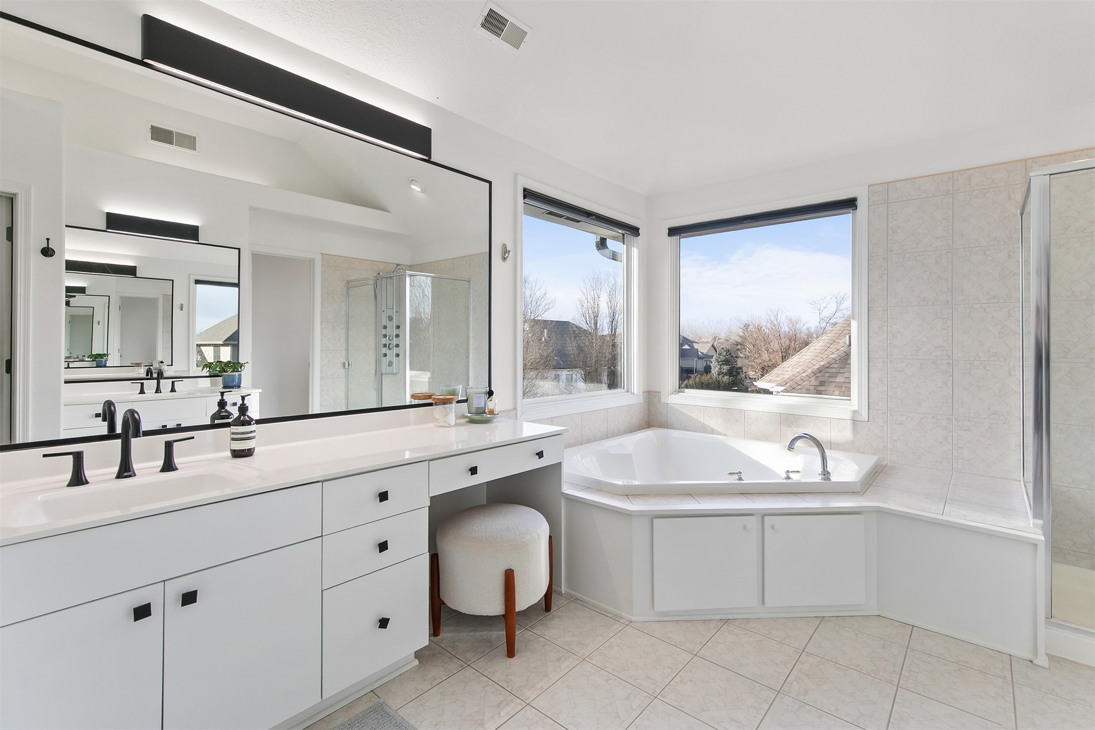 5830 Coachlight Court