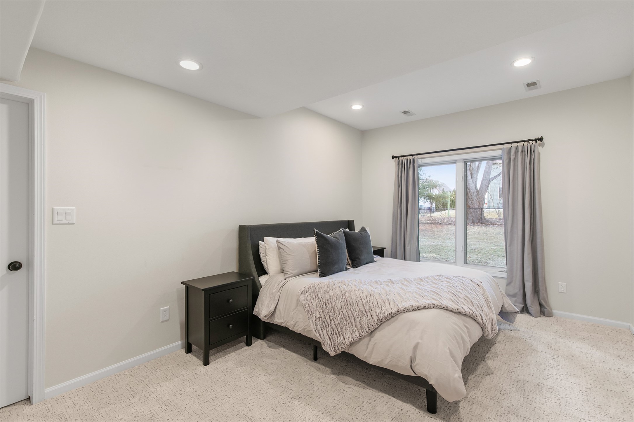 5830 Coachlight Court