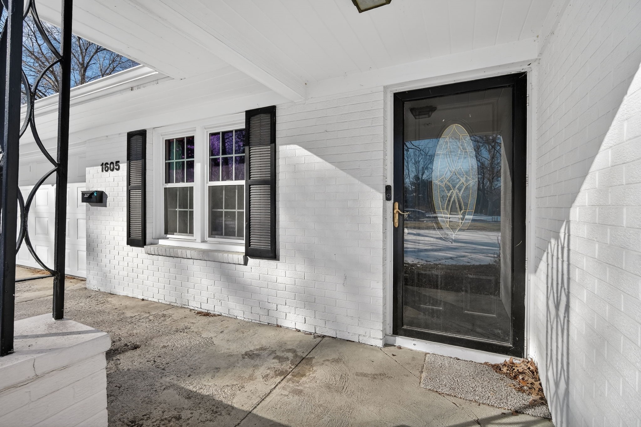 1605 Ashworth Road