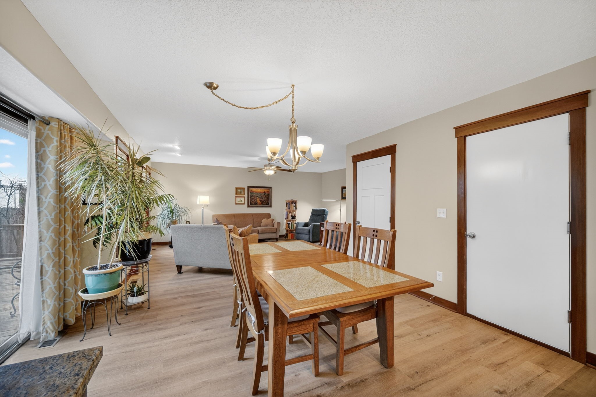 704 N 14th Avenue