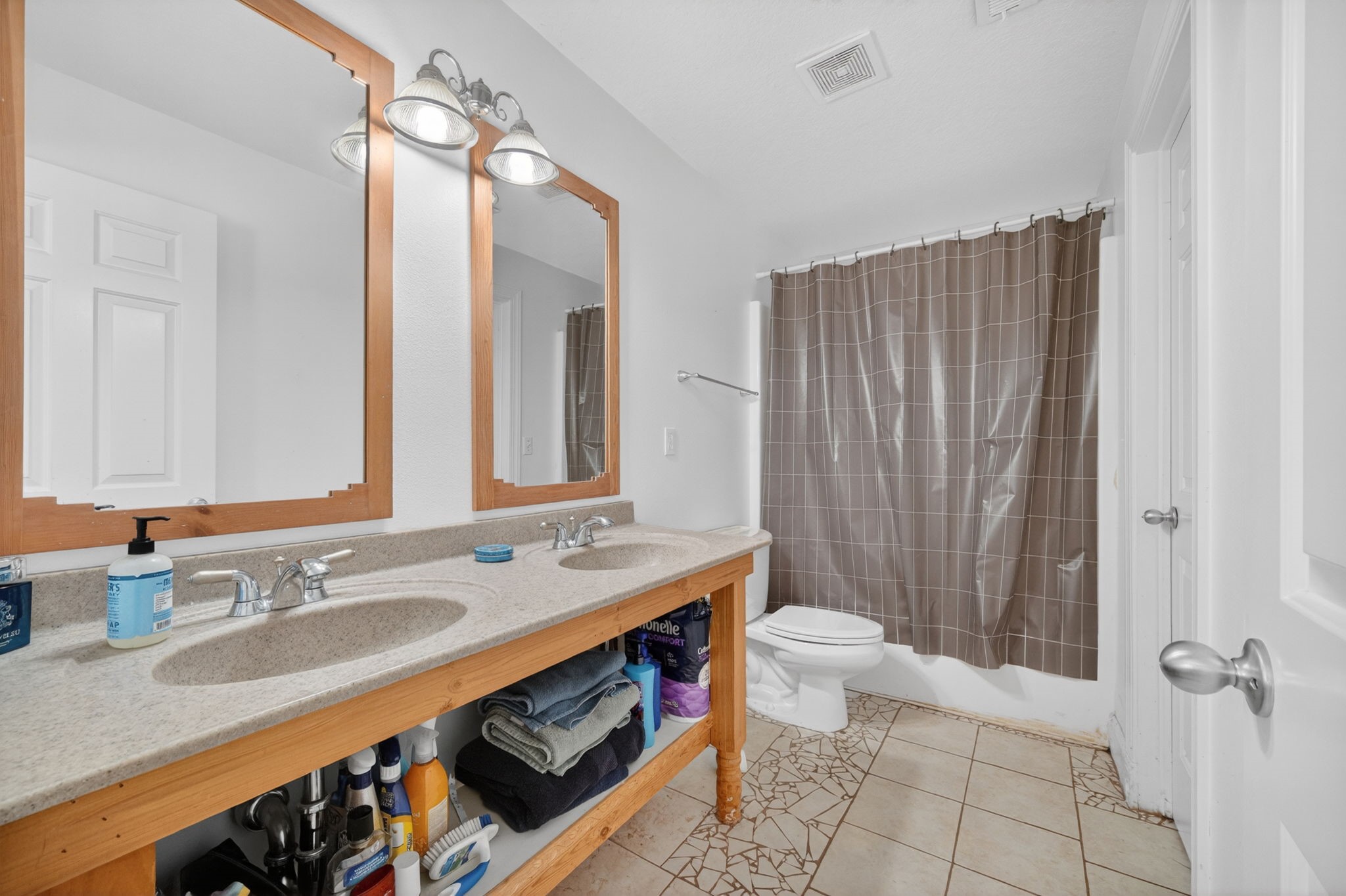 107 Dooley Court SW