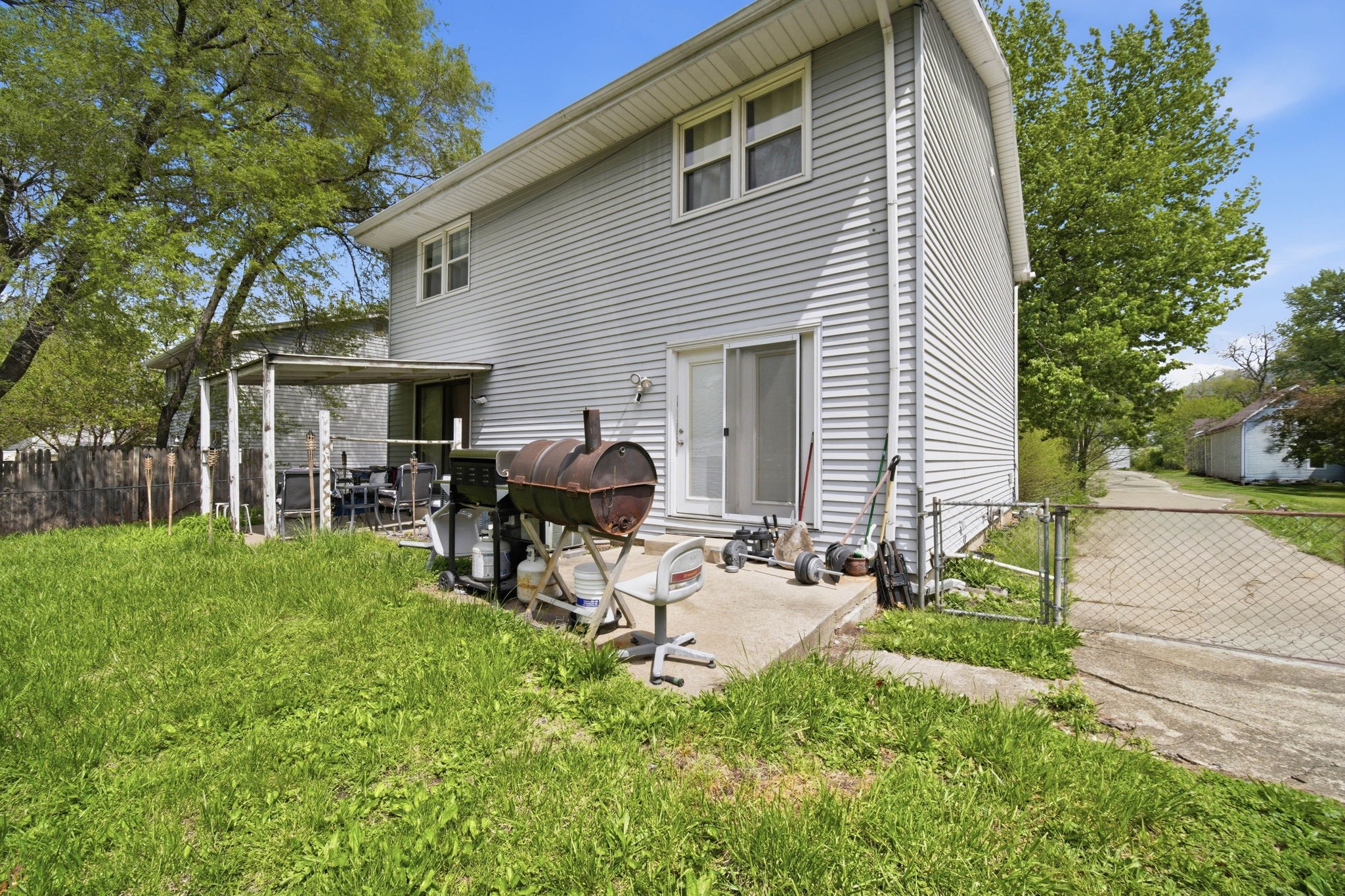 1424 & 1426 E 9th Street