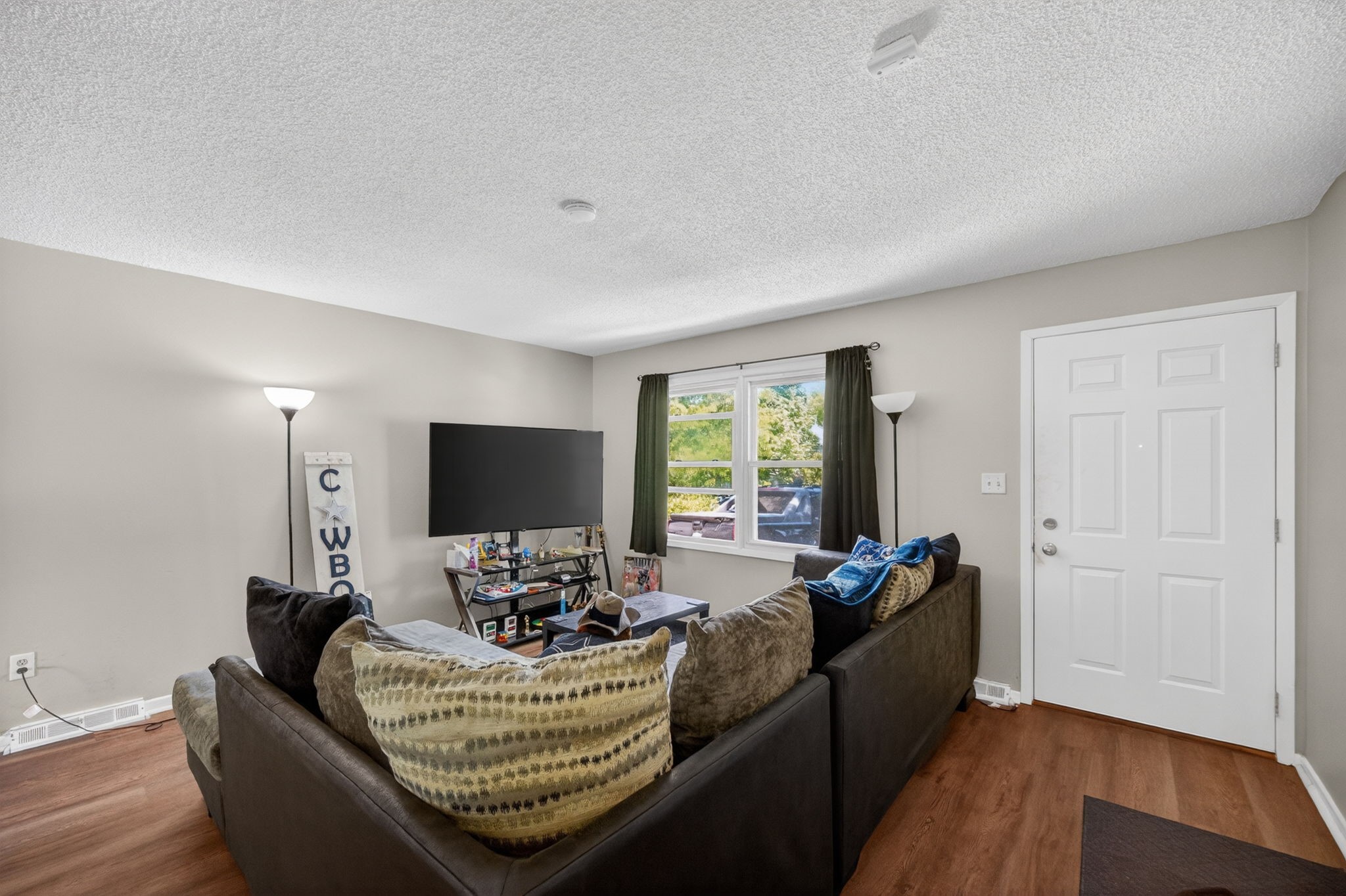 1424 & 1426 E 9th Street
