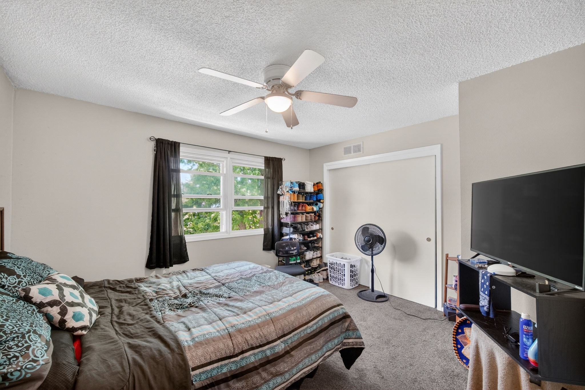 1424 & 1426 E 9th Street
