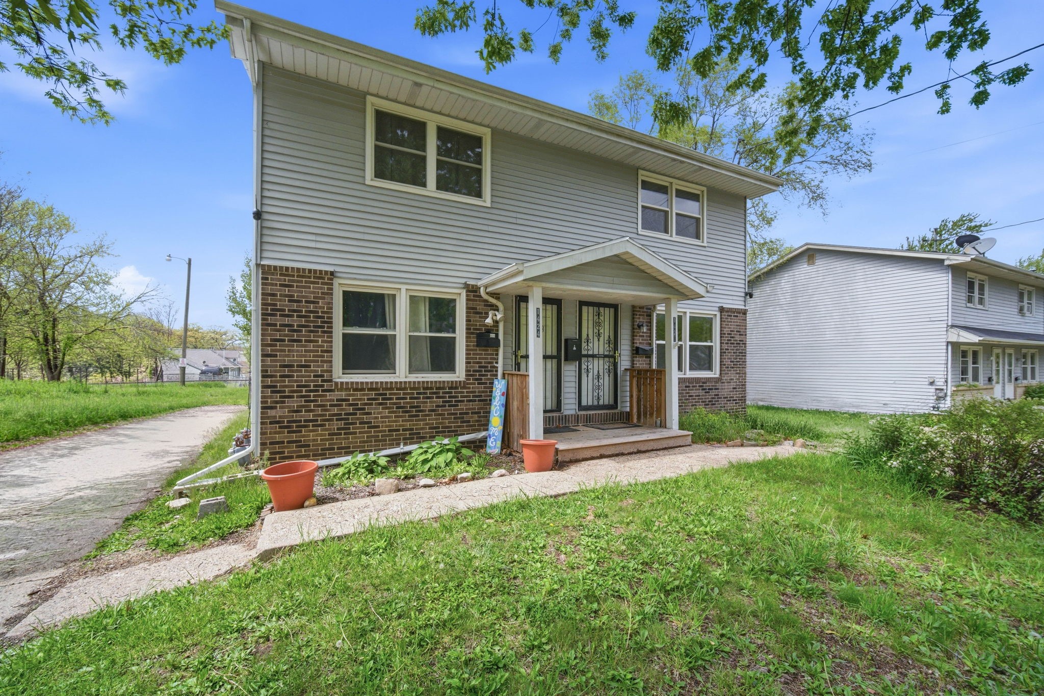 1424 & 1426 E 9th Street