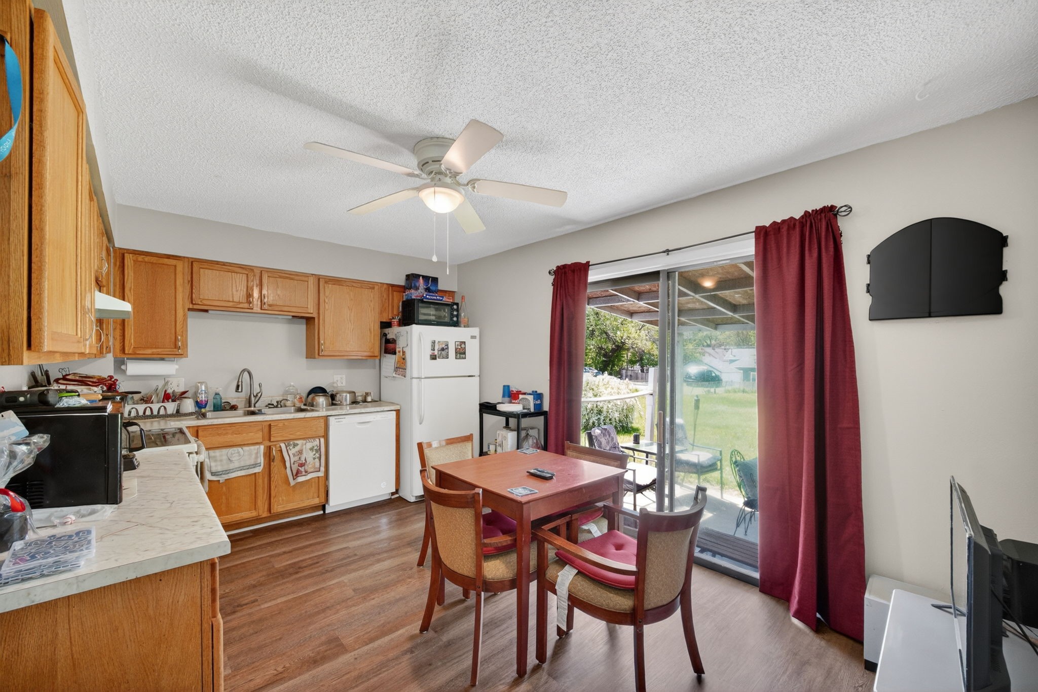 1424 & 1426 E 9th Street