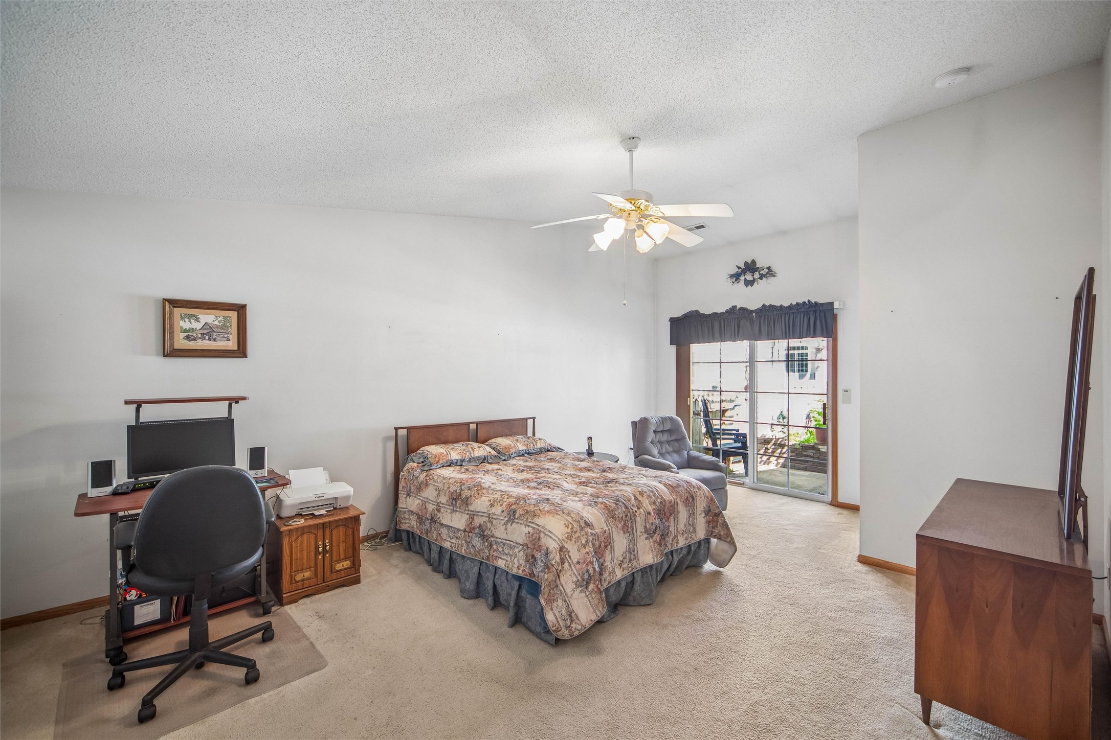 9512 Larch Lane