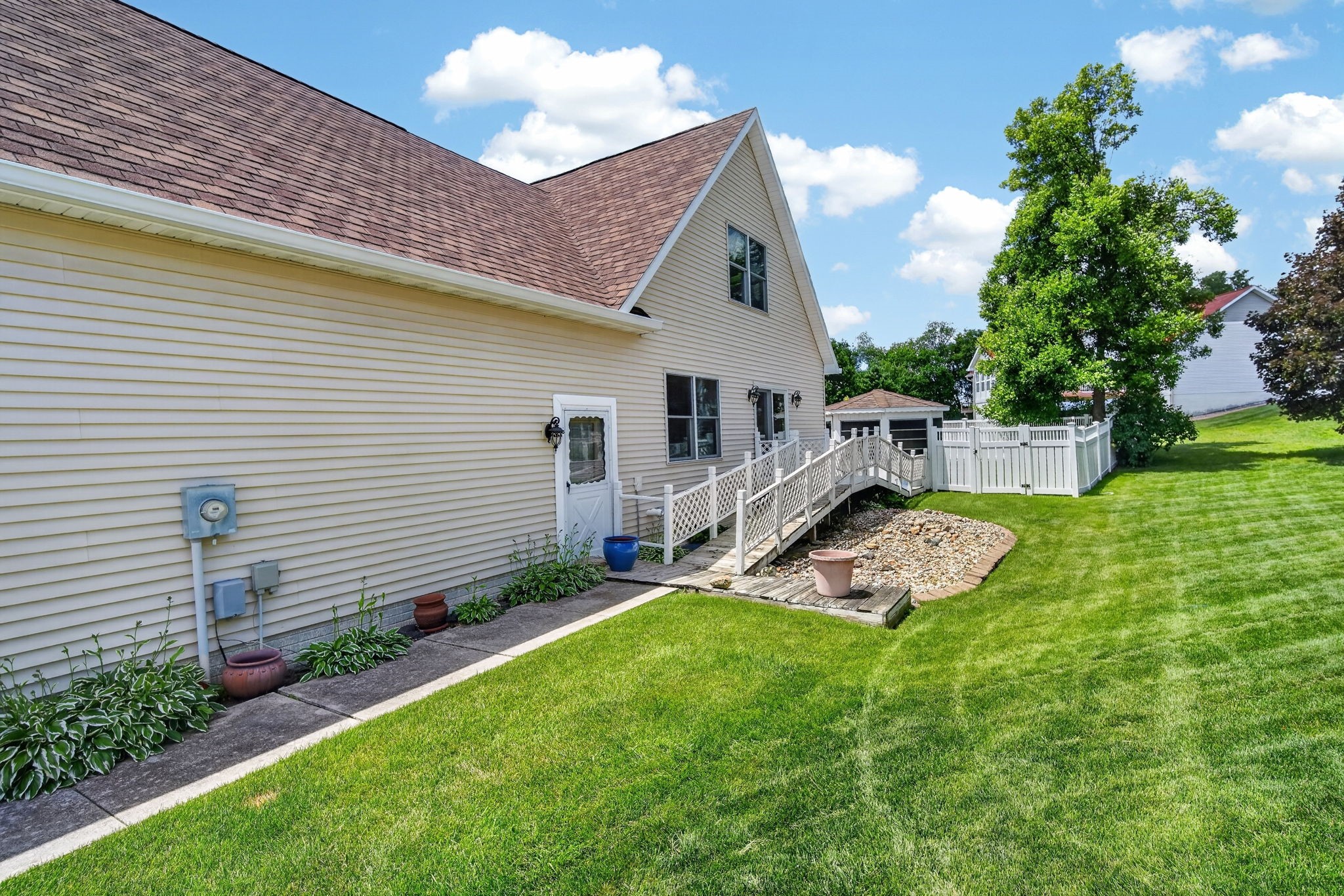 6804 Timberwolf Lane