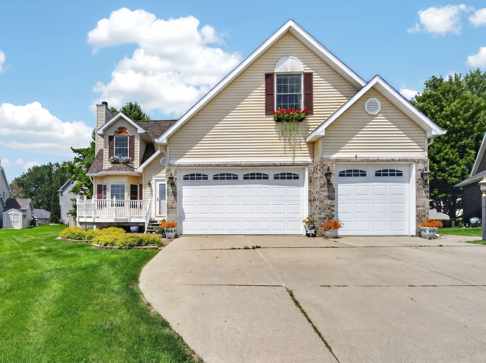 6804 Timberwolf Lane