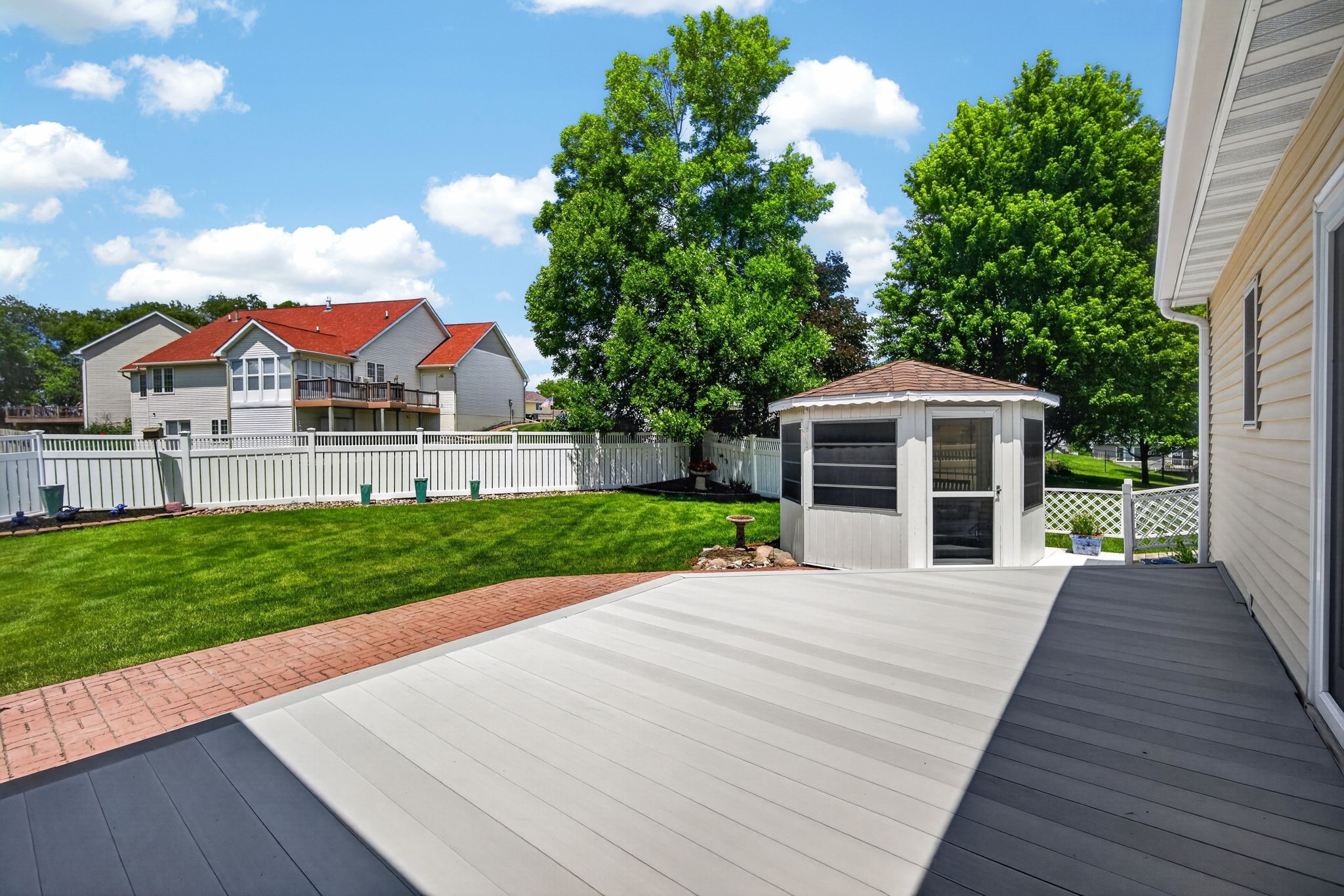 6804 Timberwolf Lane