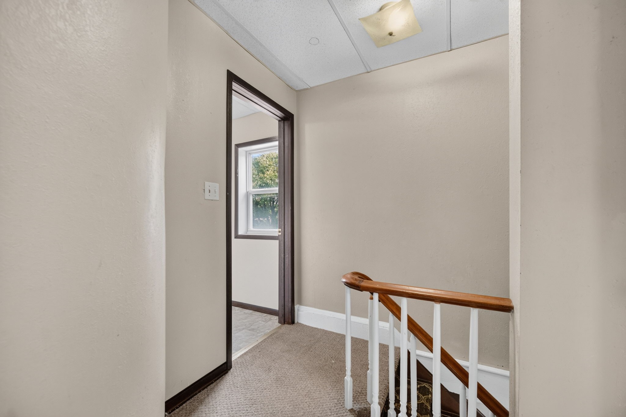 204 S 8th Avenue