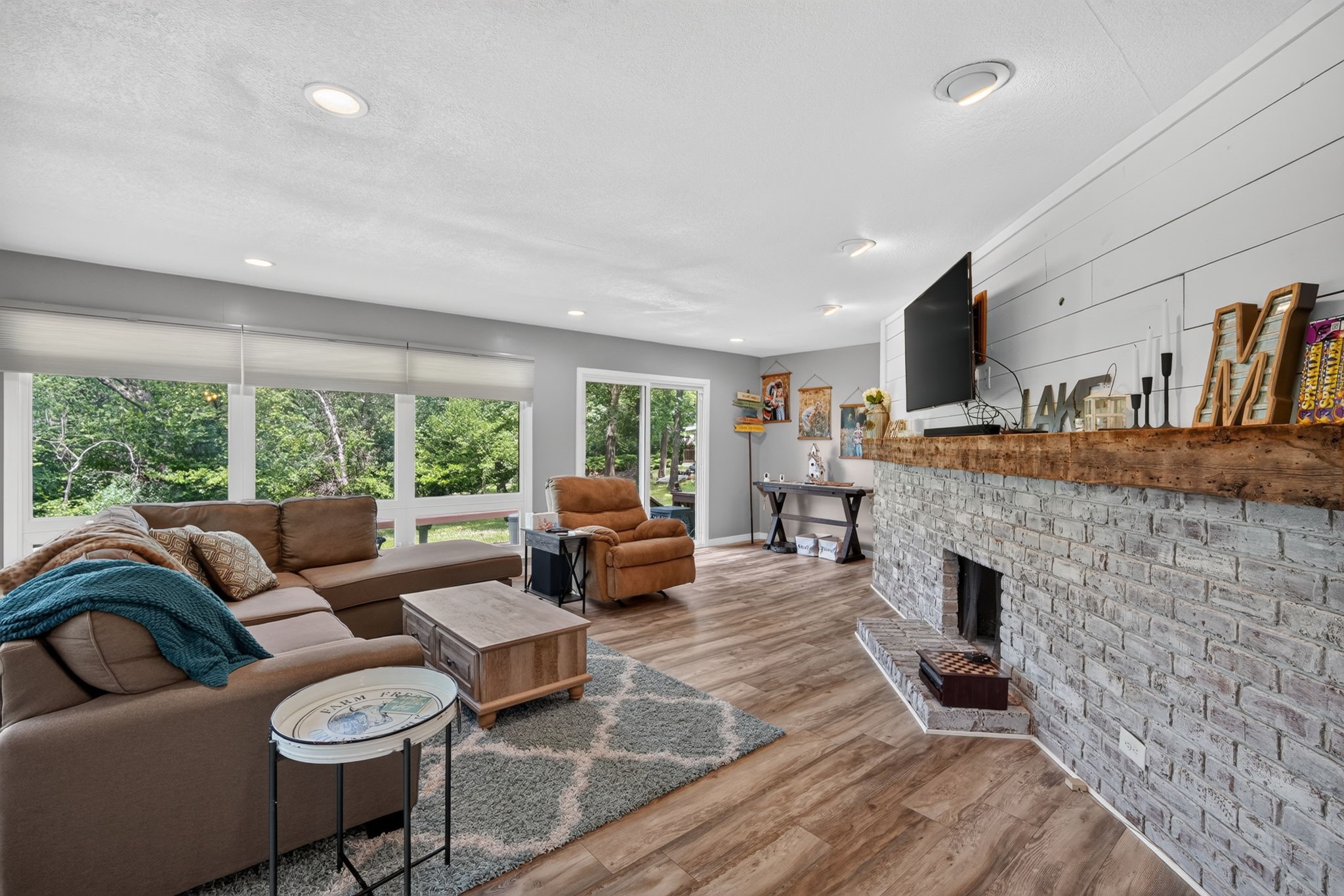 6222 Panorama Drive