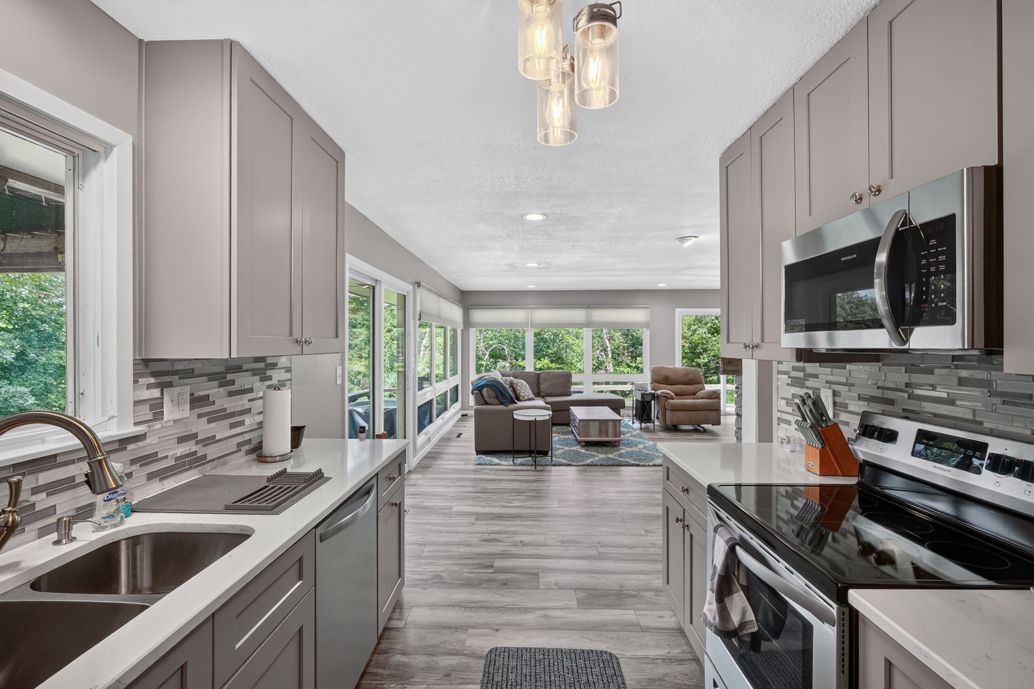 6222 Panorama Drive