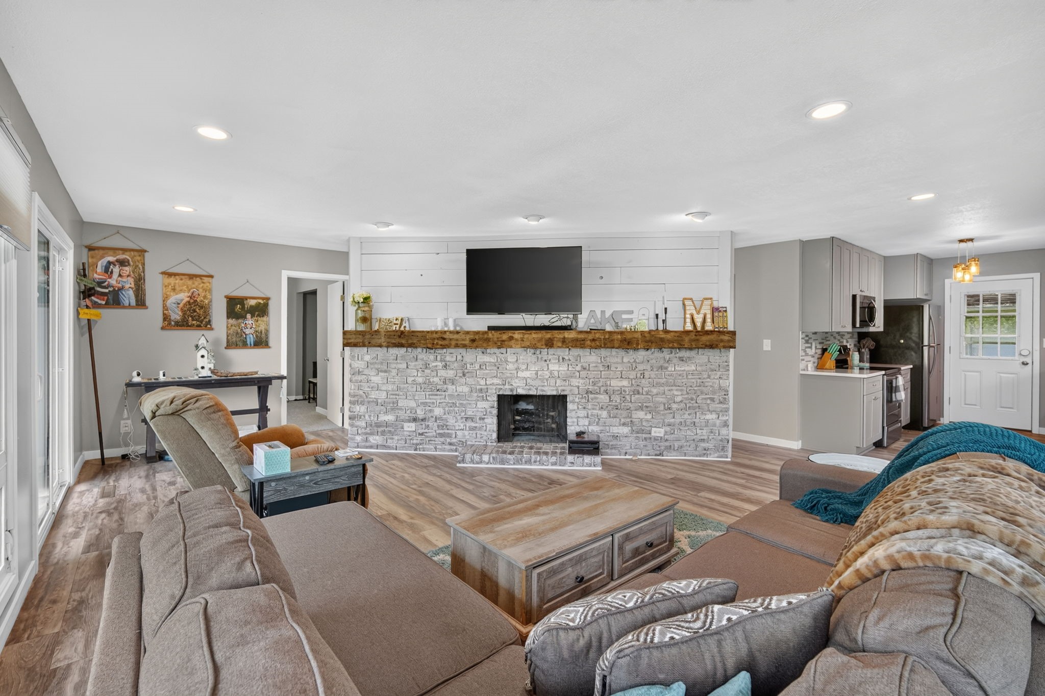 6222 Panorama Drive