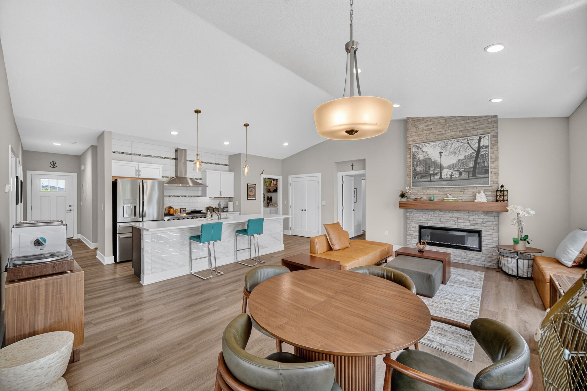 9309 Bellflower Lane