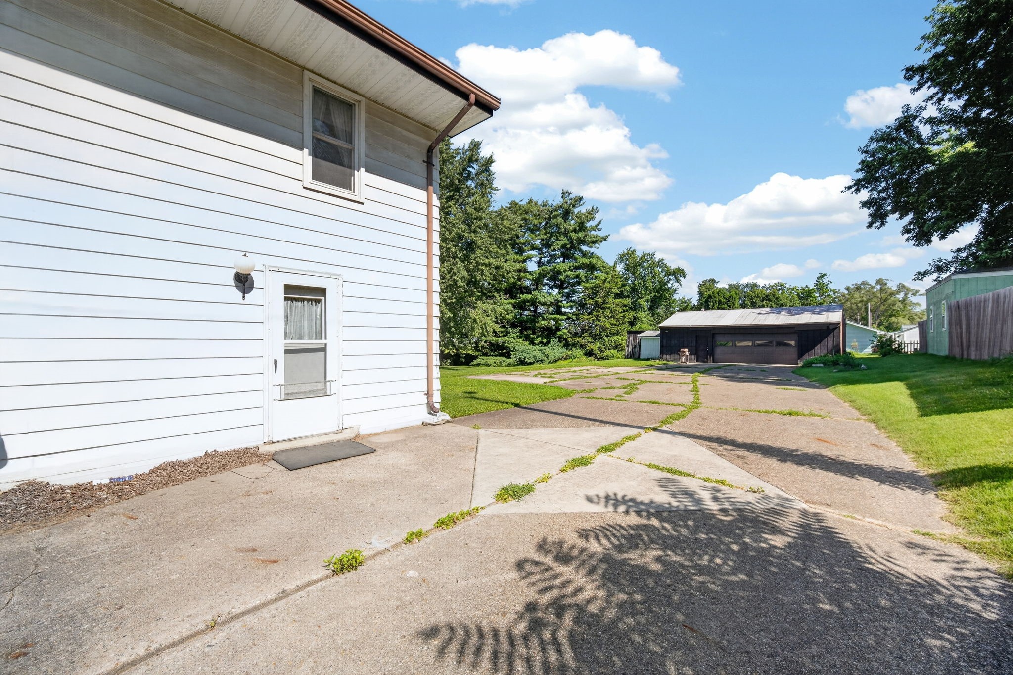 440 NE 46th Place