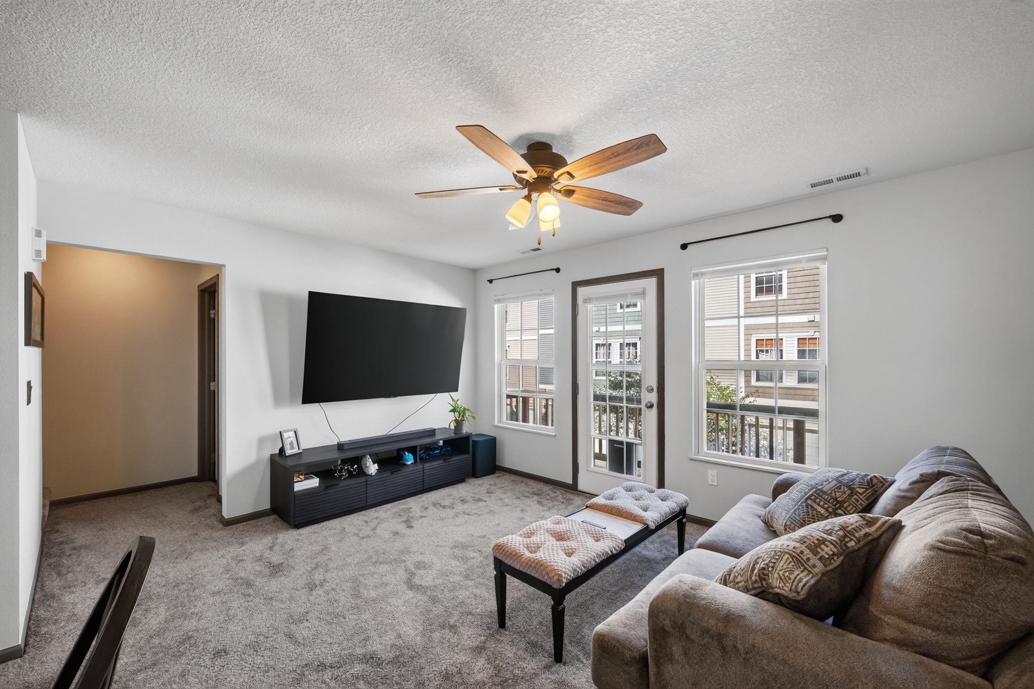 1143 Blackstone Lane