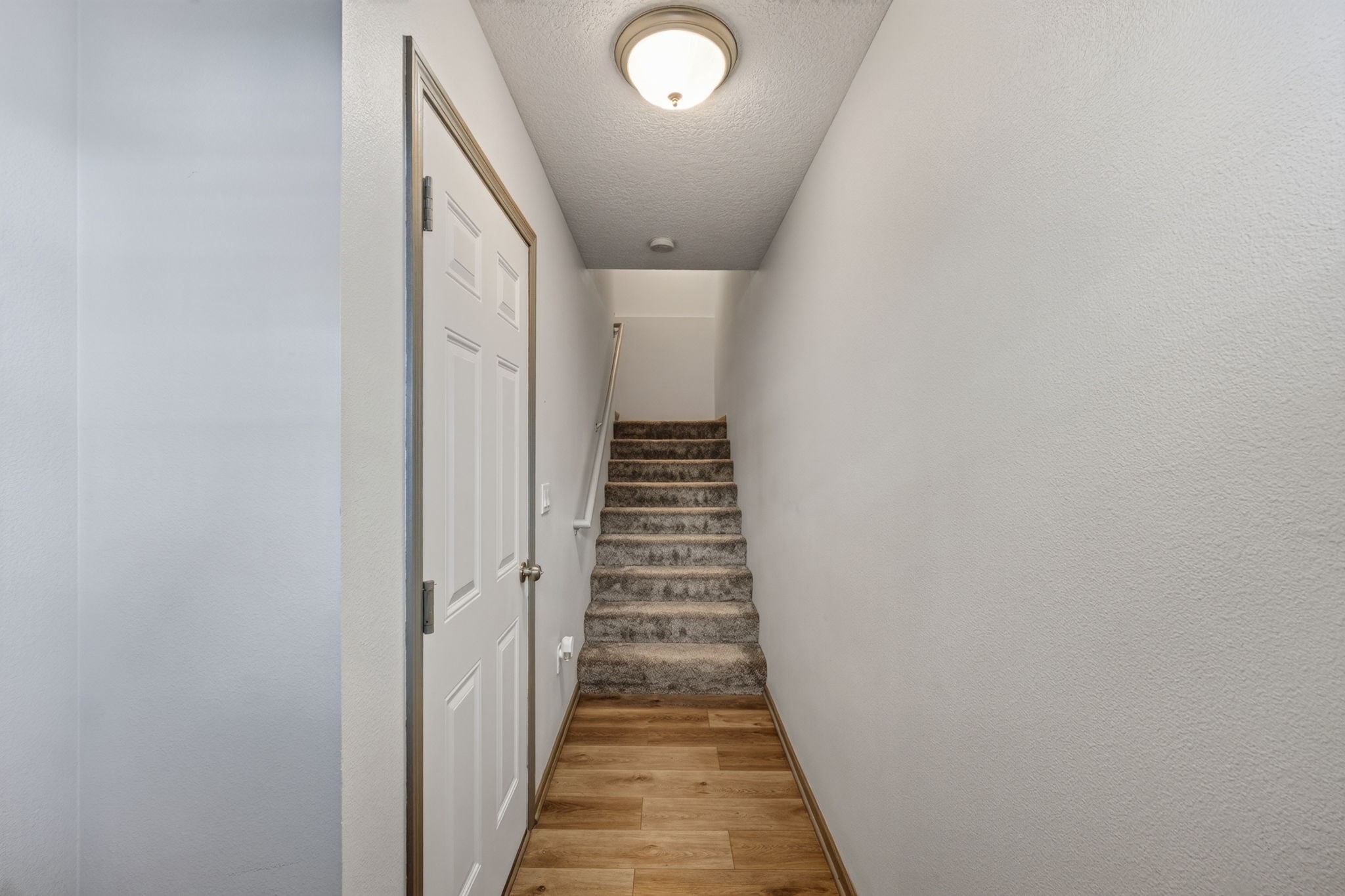 1143 Blackstone Lane