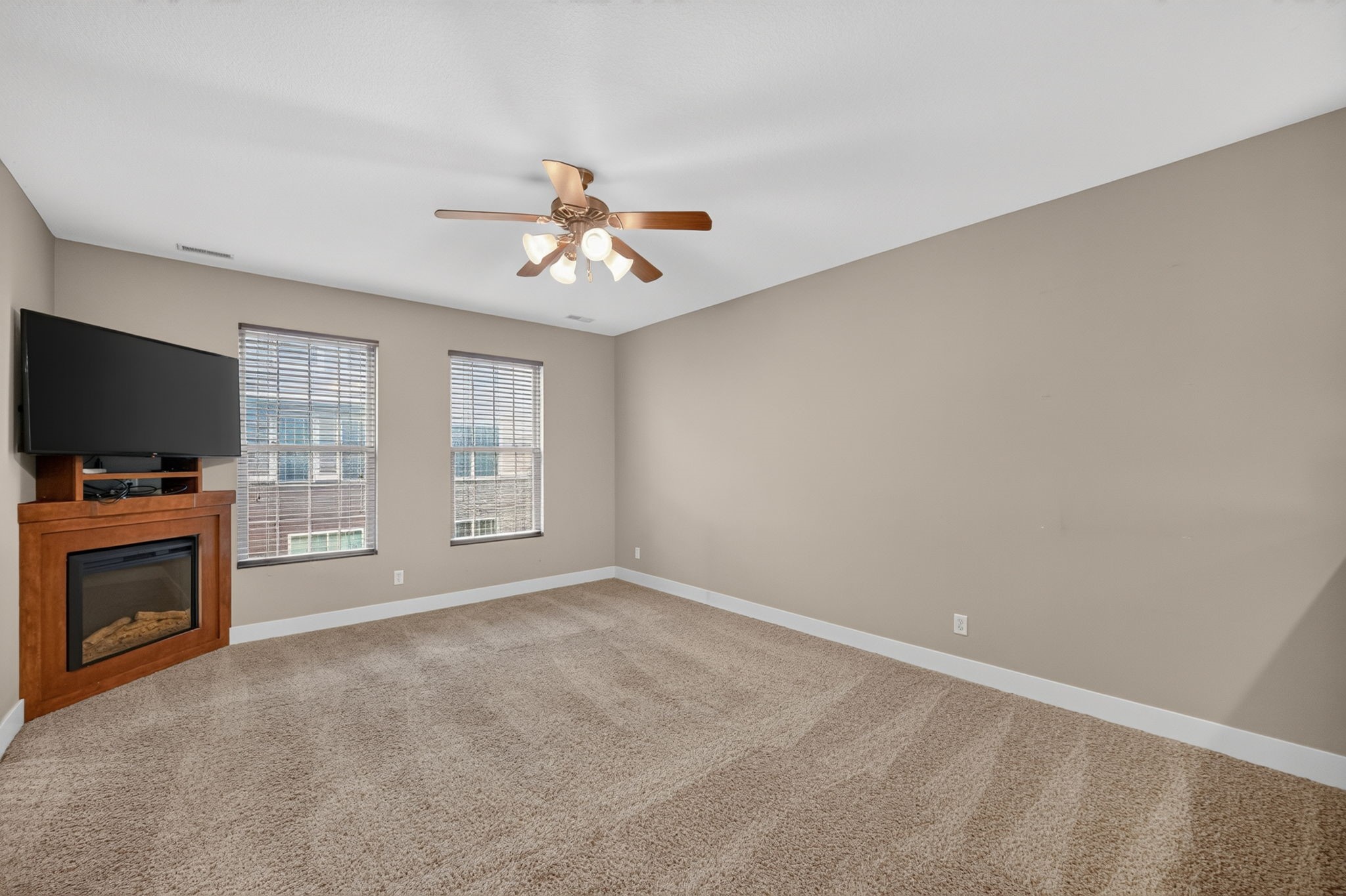 3600 SE Glenstone Drive 306