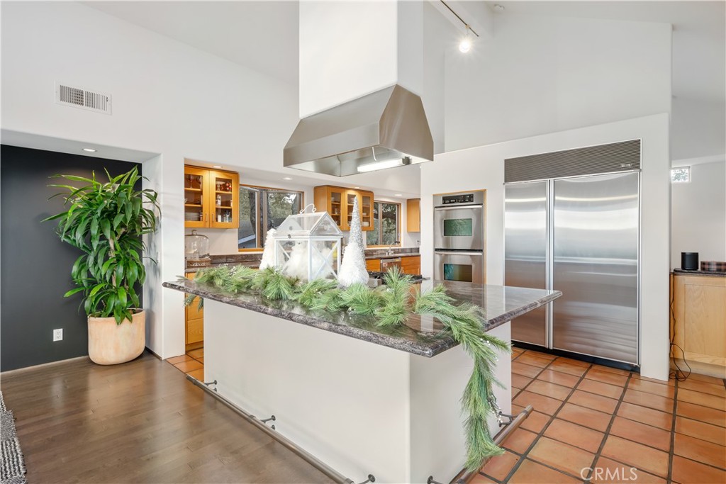 5395 El Verano Avenue