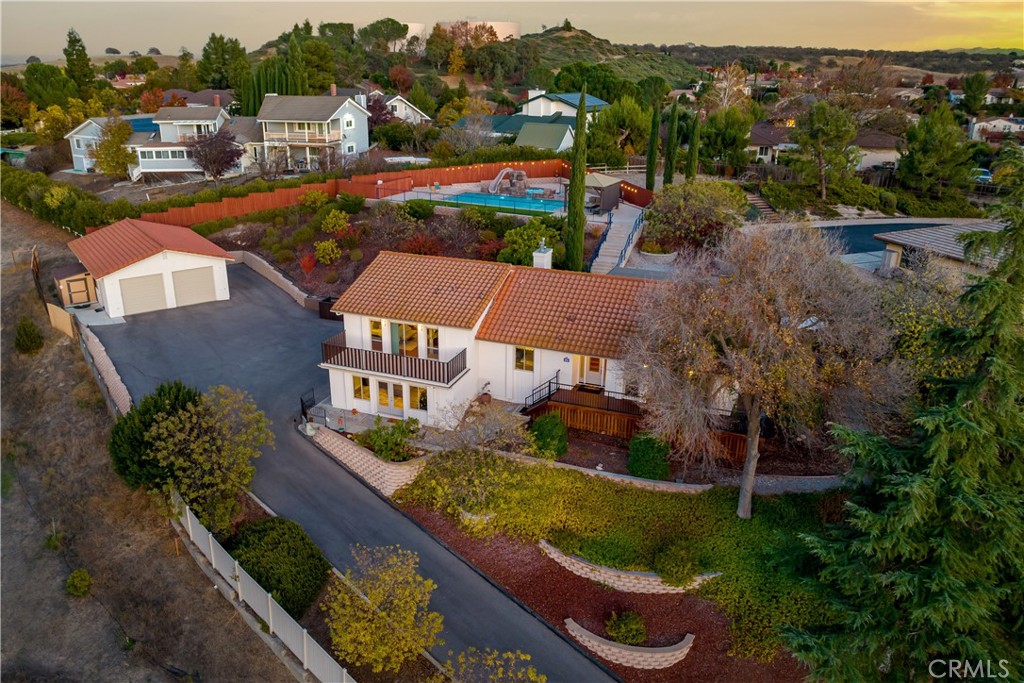 1029 Vista Grande Street