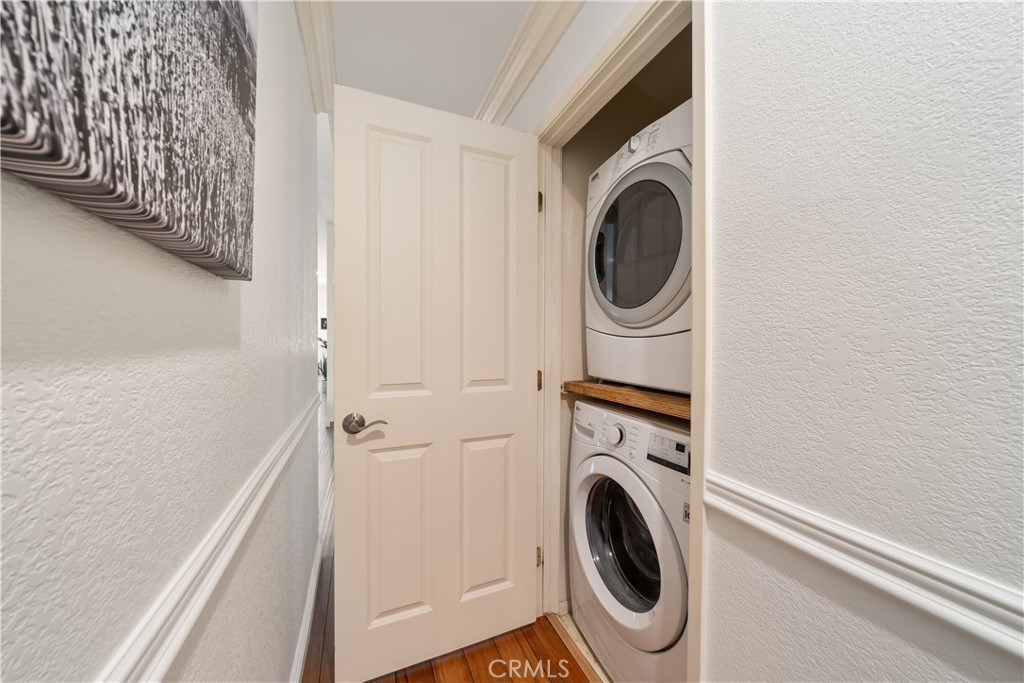 1029 Vista Grande Street