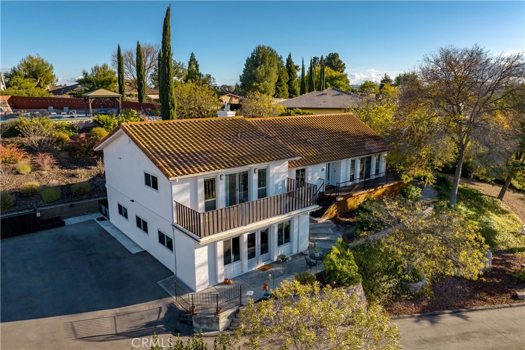 1029 Vista Grande Street