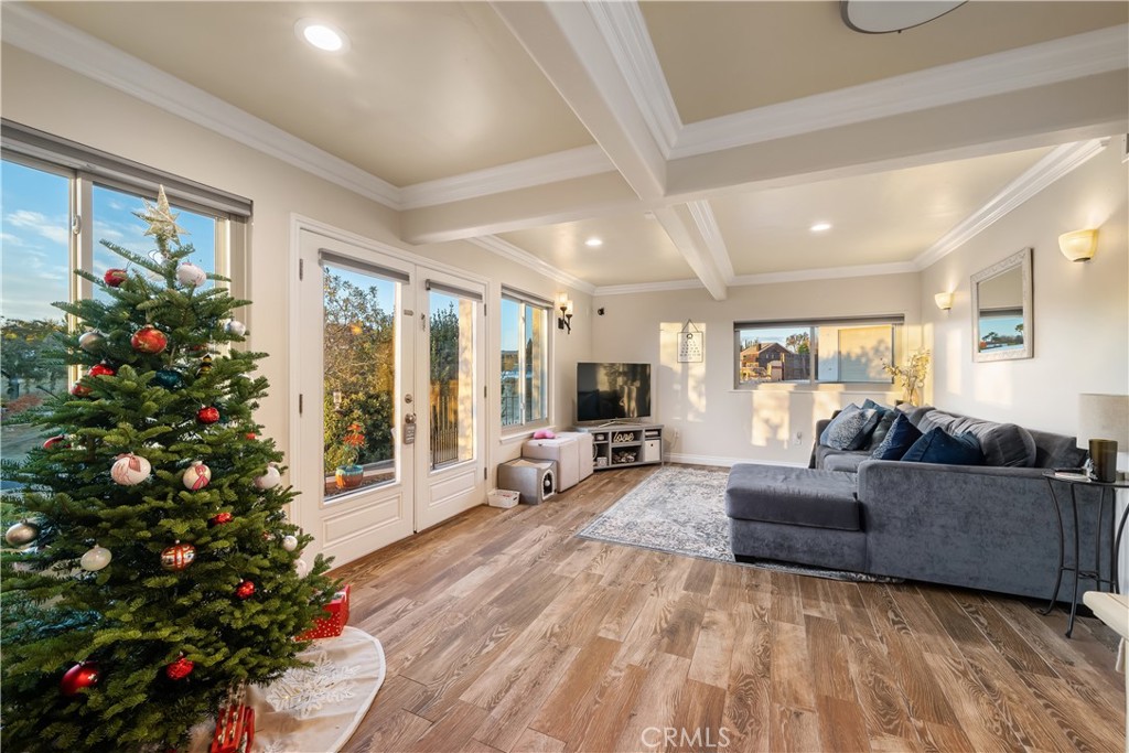 1029 Vista Grande Street