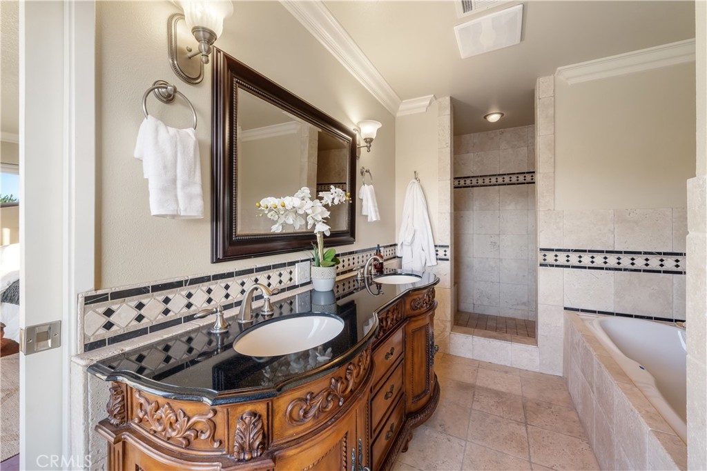 1029 Vista Grande Street