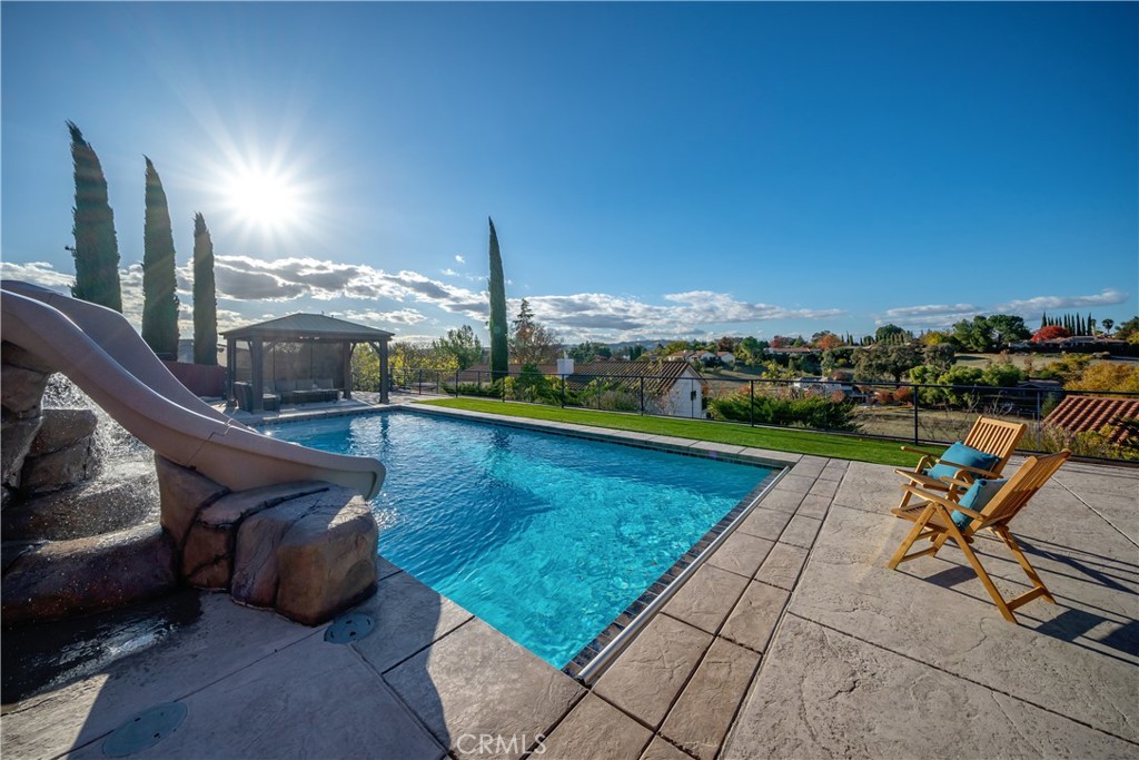 1029 Vista Grande Street