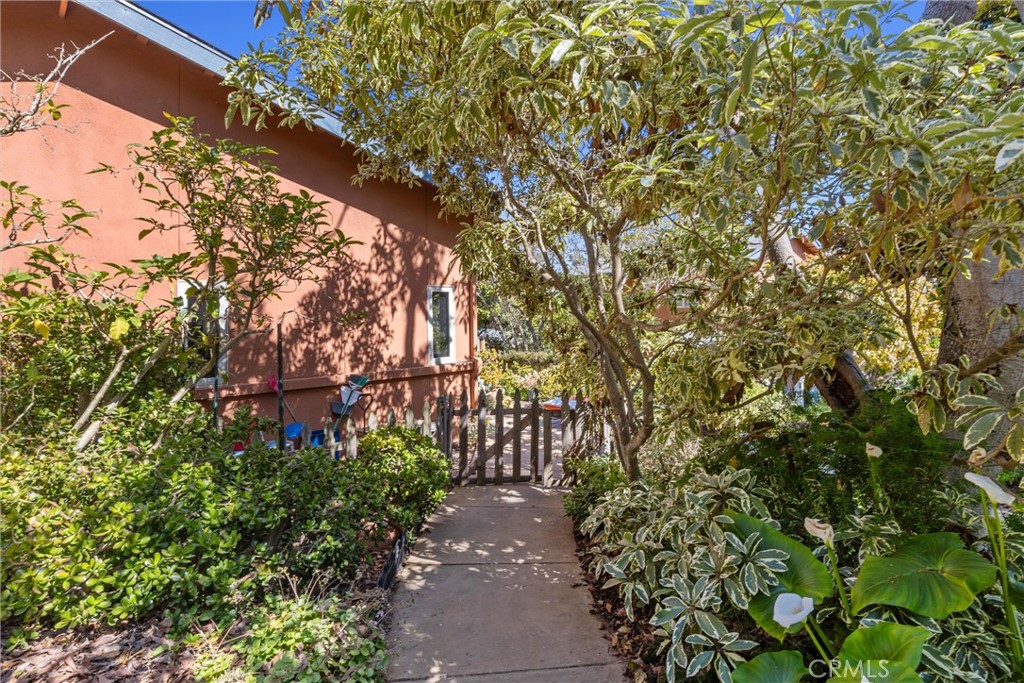 1762 Tierra Nueva Lane