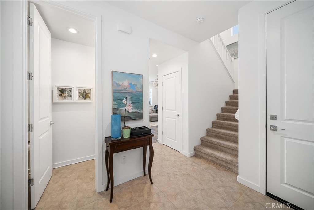 1824 Homestead Place