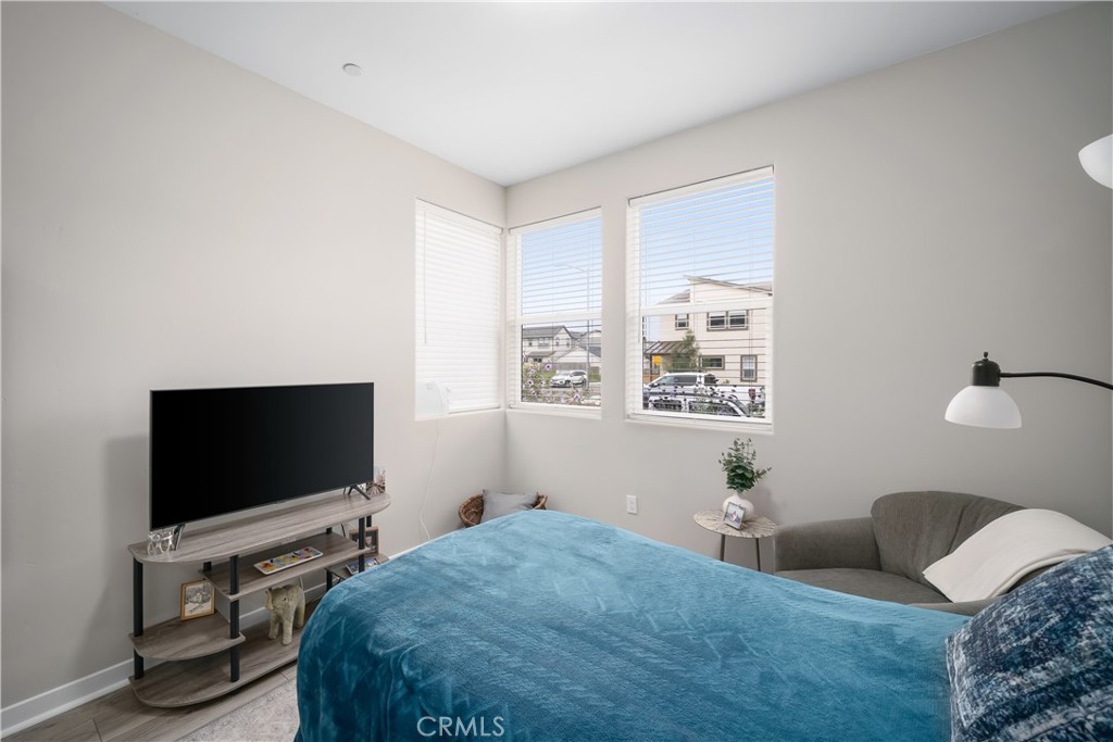 1866 Homestead Place