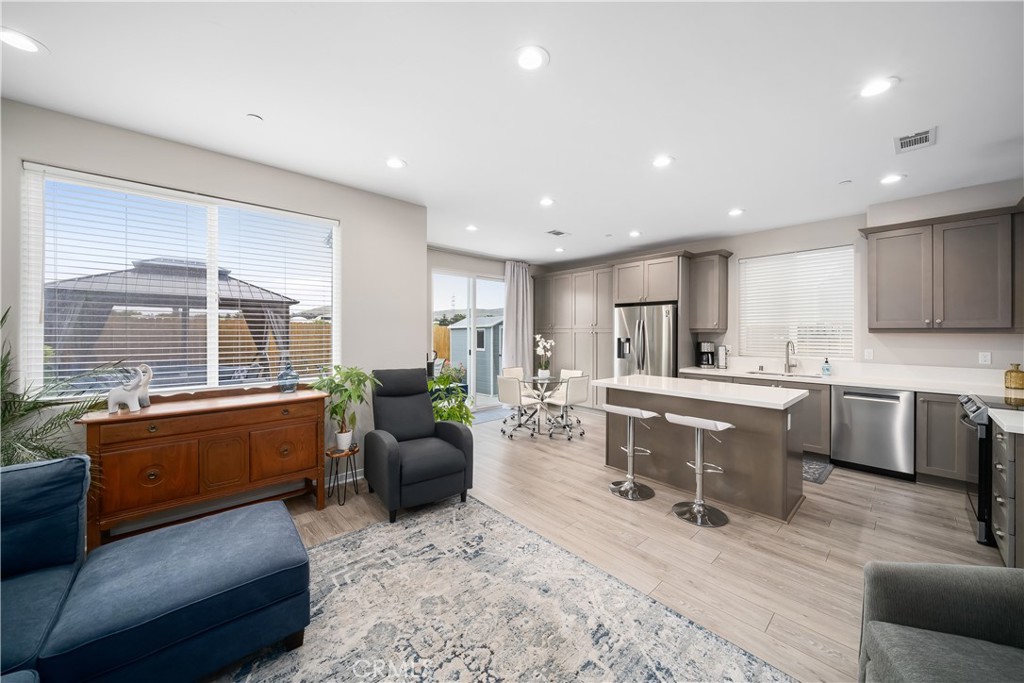 1866 Homestead Place