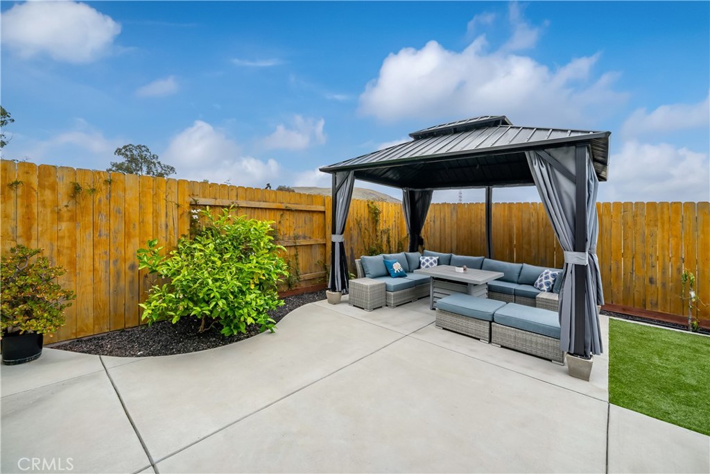 1866 Homestead Place