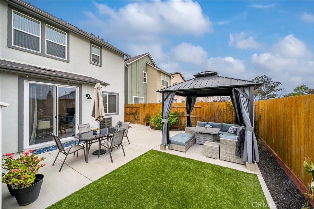 1866 Homestead Place