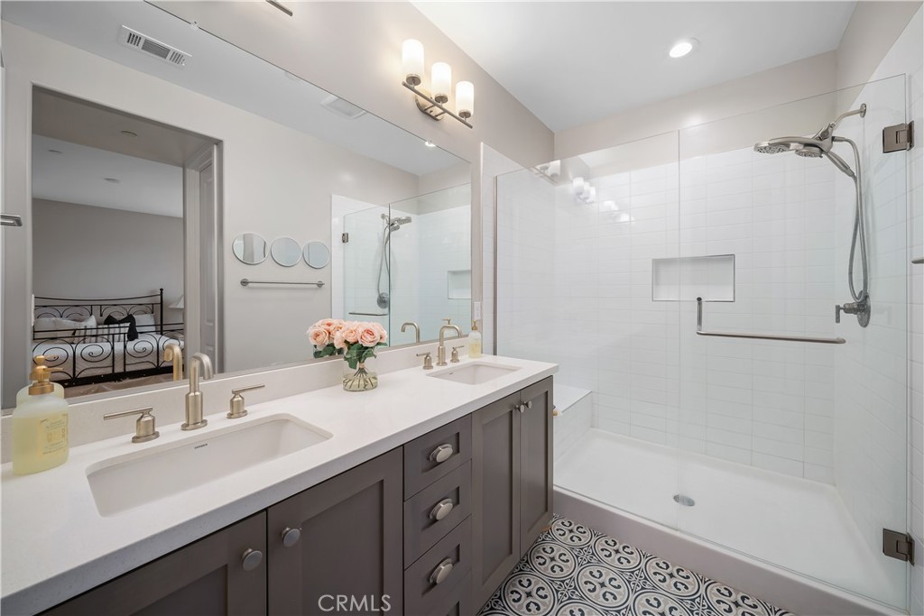 1866 Homestead Place