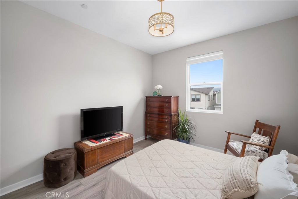 1866 Homestead Place